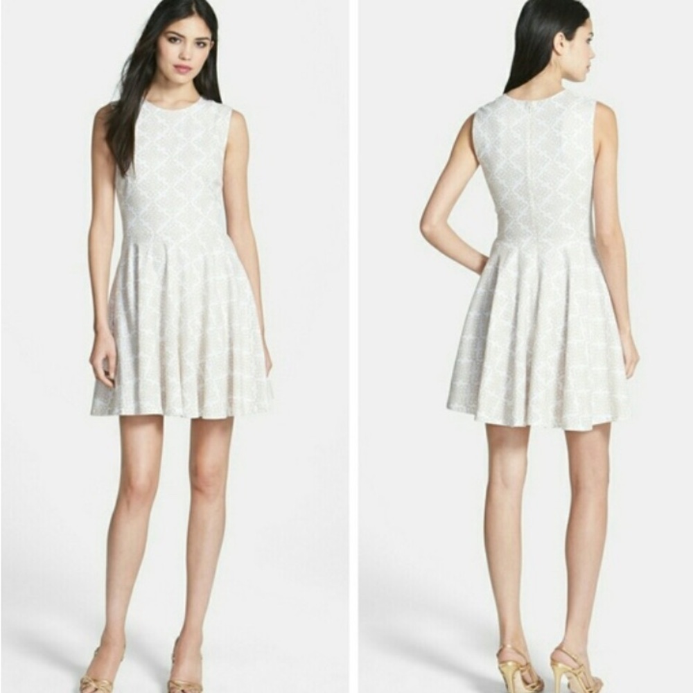 DIANE von FURSTENBERG Jennie Dress, Size 4